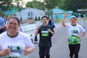 BIB: 2911
                            <button type="button" onclick="openModal(3656872)" class="btn btn-primary btn-sm float-right btn-popup" data-toggle="modal" data-target=".modal-high-quality">
                        <i class="fas fa-shopping-cart"></i> Add to Cart
                    </button>
                                            <button type="button" onclick="isThisMe(3656872, true)" class="btn btn-success btn-sm float-right btn-popup btn-isme hidden" data-toggle="tooltip" data-placement="bottom" title="นี่คือรูปของคุณใช่ไหม คลิกที่นี่เพื่อเอาเข้าอัลบั้ม">
                        <i class="fas fa-plus"></i> Add to album
                    </button>
                    <button type="button" onclick="isThisMe(3656872, false)" class="btn btn-warning btn-sm float-right btn-popup btn-isnotme hidden">
                        <i class="fas fa-ban"></i> Remove from album
                    </button>